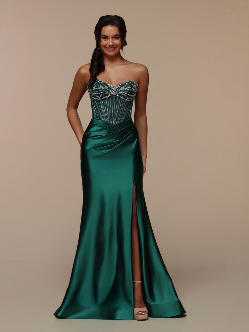 Candace Wang NWT Size 6 Strapless Emerald Green Beaded Satin Evening Gown